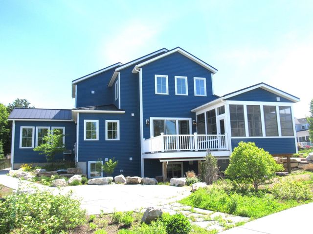 225 Midland Avenue, South Burlington, VT 05403