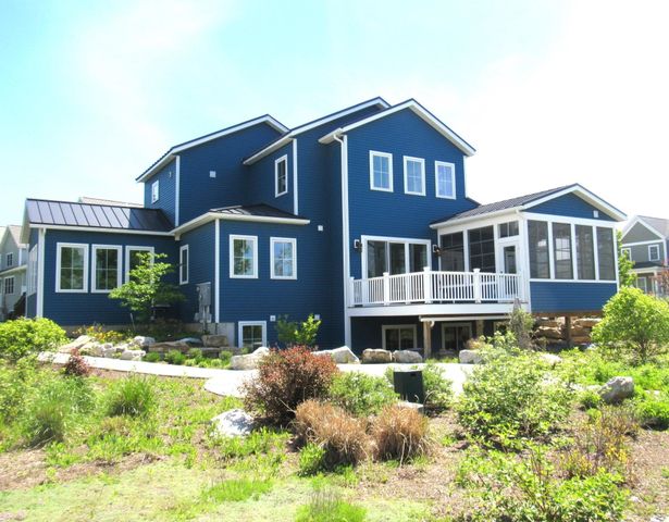 225 Midland Avenue, South Burlington, VT 05403