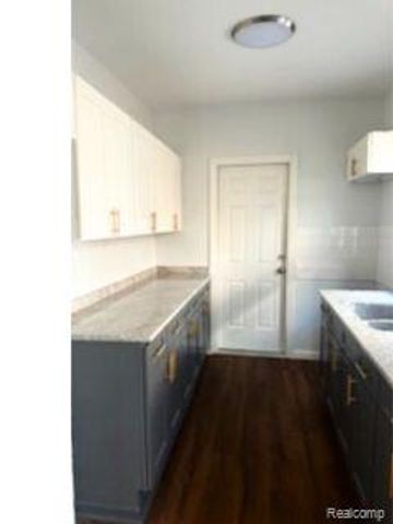 3224 Gladstone Street, Detroit, MI 48206