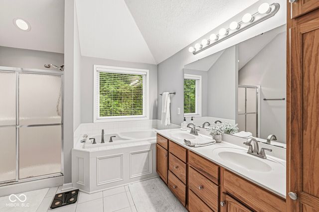 18532 Oriental Oak Court, Noblesville, IN 46062