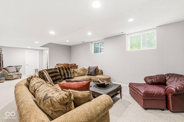 18532 Oriental Oak Court, Noblesville, IN 46062
