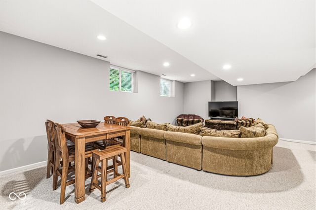 18532 Oriental Oak Court, Noblesville, IN 46062