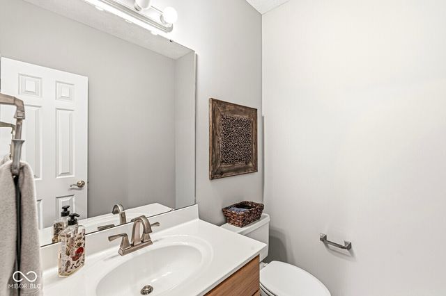 18532 Oriental Oak Court, Noblesville, IN 46062
