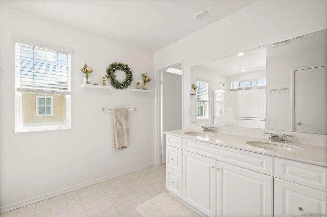 13650 Gray Hawk Way, Valley Center, CA 92082