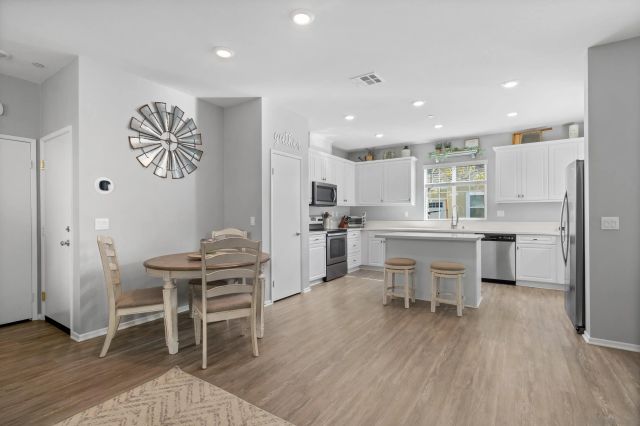 13650 Gray Hawk Way, Valley Center, CA 92082