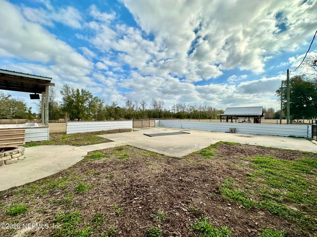 237 SW BARON GLEN Glen, Fort White, FL 32038
