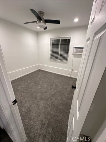 8135 Loma Verde Avenue, Canoga Park (los Angeles), CA 91304