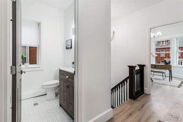 3434 Sidney Street, St Louis, MO 63104