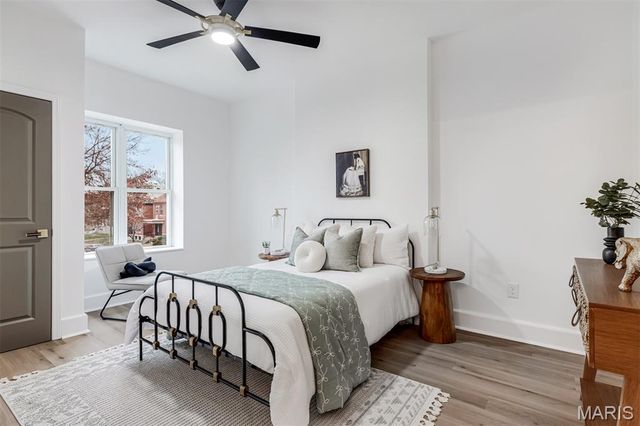 3434 Sidney Street, St Louis, MO 63104