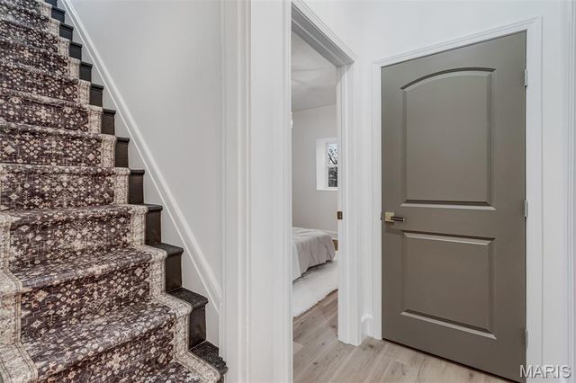 3434 Sidney Street, St Louis, MO 63104