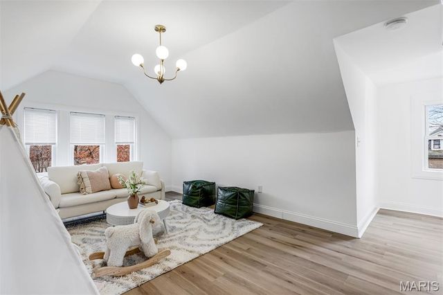 3434 Sidney Street, St Louis, MO 63104