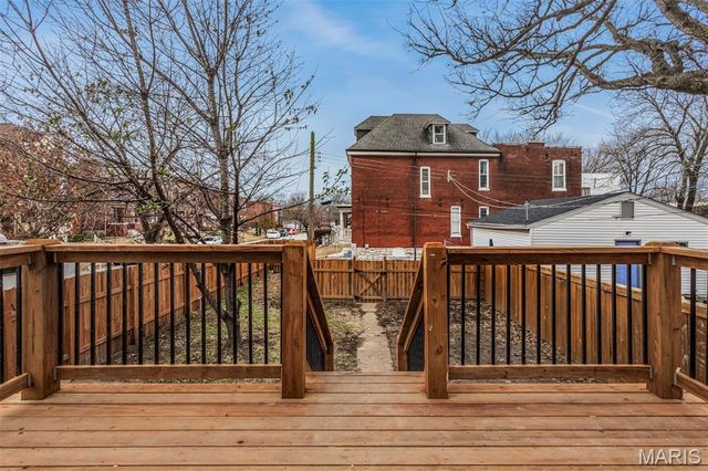 3434 Sidney Street, St Louis, MO 63104