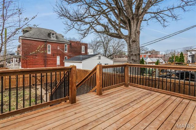 3434 Sidney Street, St Louis, MO 63104