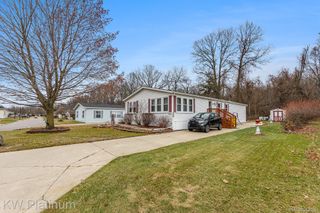 8042 Harbour Drive, Ira Township, MI 48023
