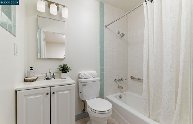 31 Riverside Ct, Bay Point, CA 94565