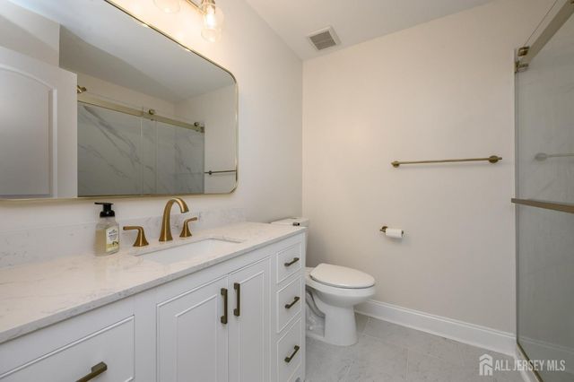 2302 Bayhead Drive, Sayreville, NJ 08859