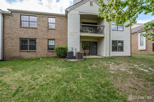 2302 Bayhead Drive, Sayreville, NJ 08859