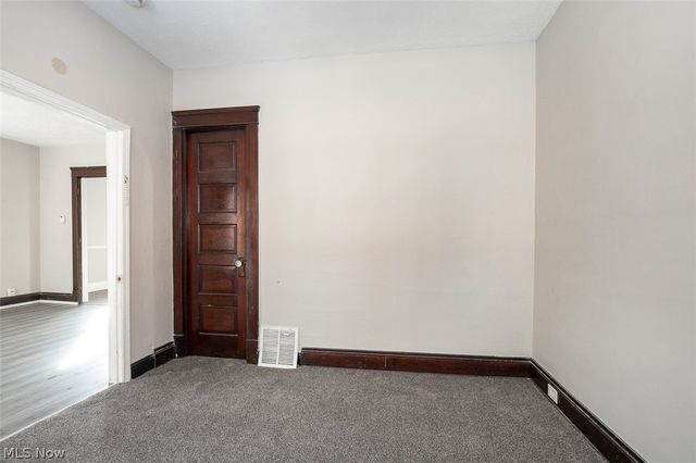 6914 Polonia Avenue, Cleveland, OH 44105