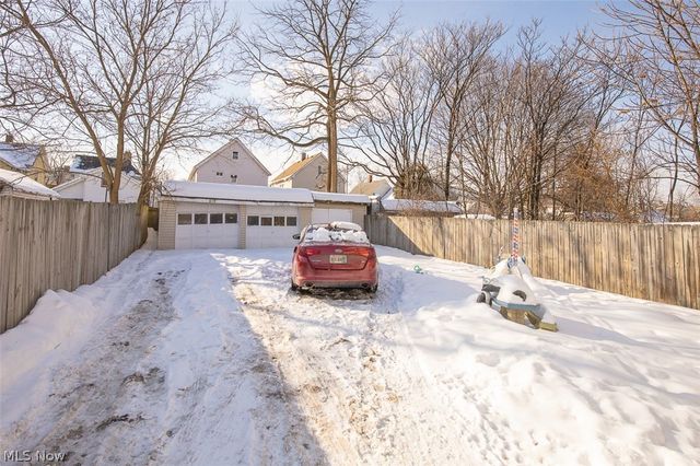 6914 Polonia Avenue, Cleveland, OH 44105