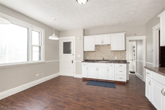 6914 Polonia Avenue, Cleveland, OH 44105