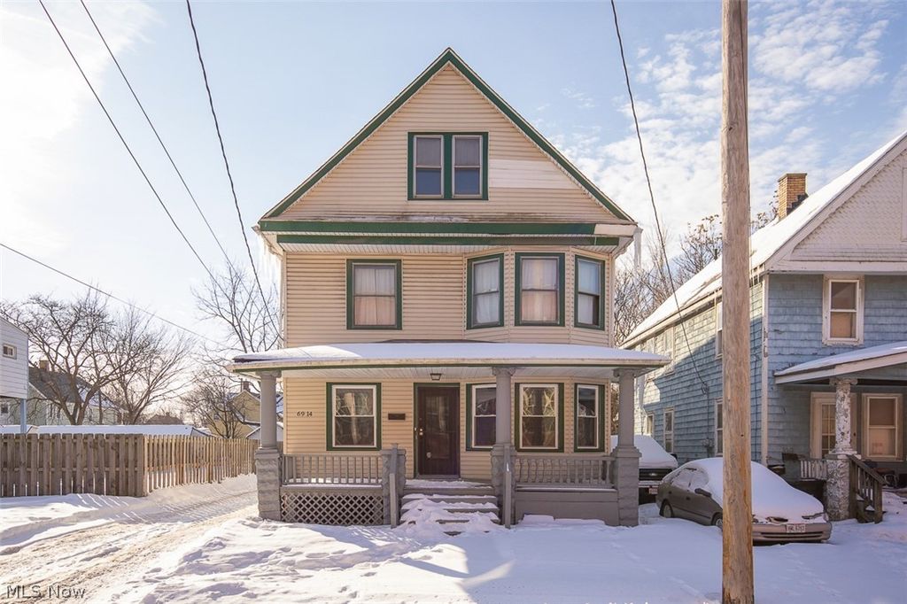 6914 Polonia Avenue, Cleveland, OH 44105