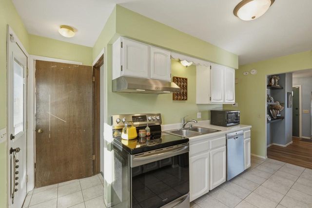 5704 Richmond Drive, Fitchburg, WI 53719