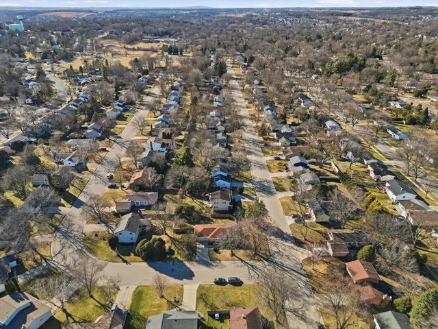 5704 Richmond Drive, Fitchburg, WI 53719