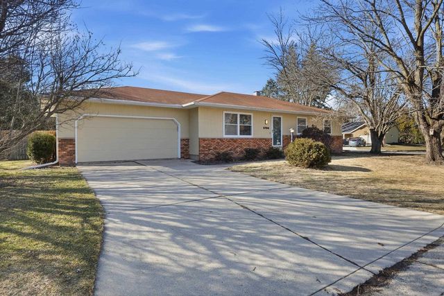 5704 Richmond Drive, Fitchburg, WI 53719