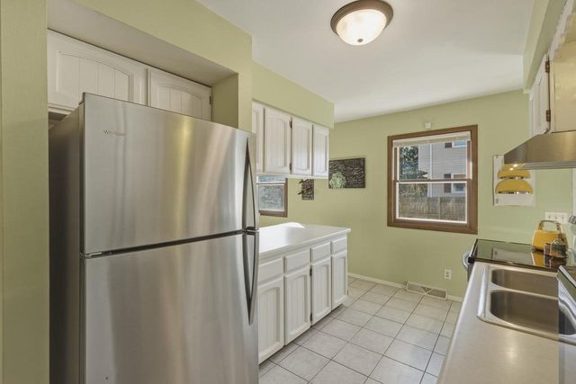 5704 Richmond Drive, Fitchburg, WI 53719