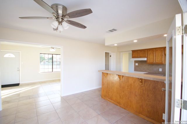 7107 Westlawn Dr, San Antonio, TX 78227