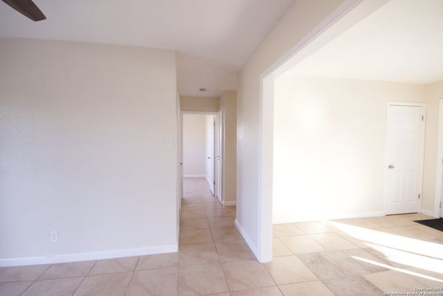 7107 Westlawn Dr, San Antonio, TX 78227