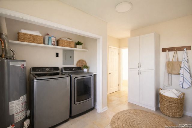 7107 Westlawn Dr, San Antonio, TX 78227