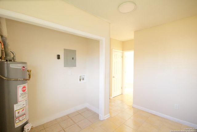 7107 Westlawn Dr, San Antonio, TX 78227