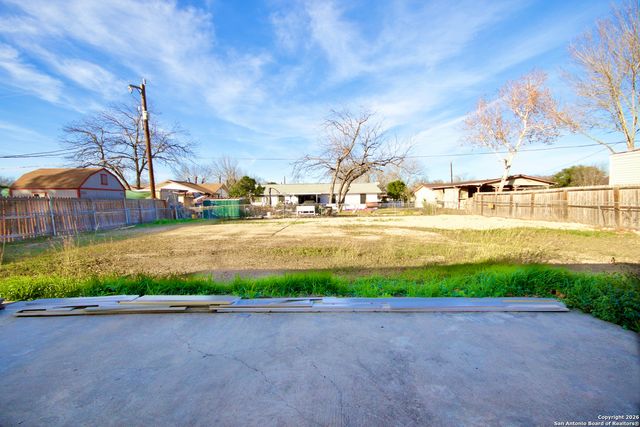 7107 Westlawn Dr, San Antonio, TX 78227