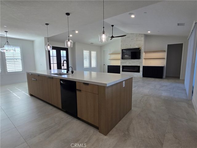 6221 Merced, Oak Hills, CA 92344