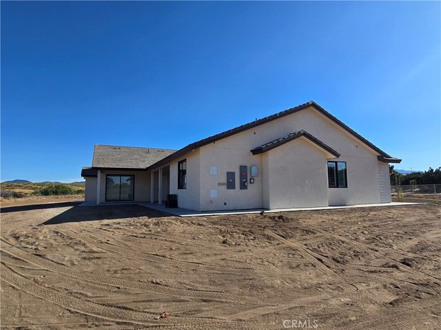 6221 Merced, Oak Hills, CA 92344