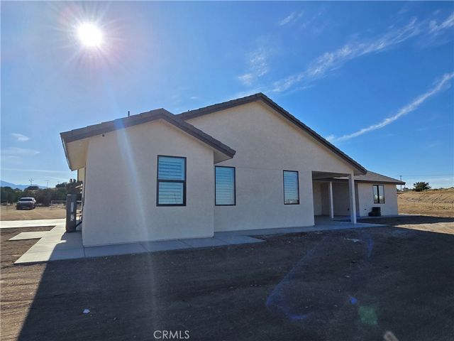 6221 Merced, Oak Hills, CA 92344