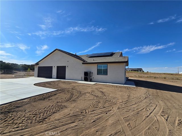 6221 Merced, Oak Hills, CA 92344