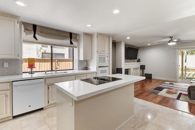 11704 Old Eureka Way, Gold River, CA 95670