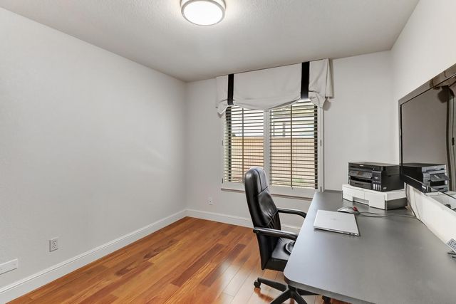 11704 Old Eureka Way, Gold River, CA 95670