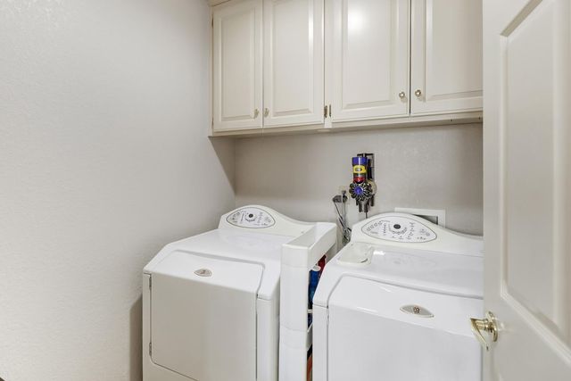 11704 Old Eureka Way, Gold River, CA 95670