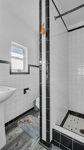 483 E SHORE DRIVE D3, Clearwater Beach, FL 33767
