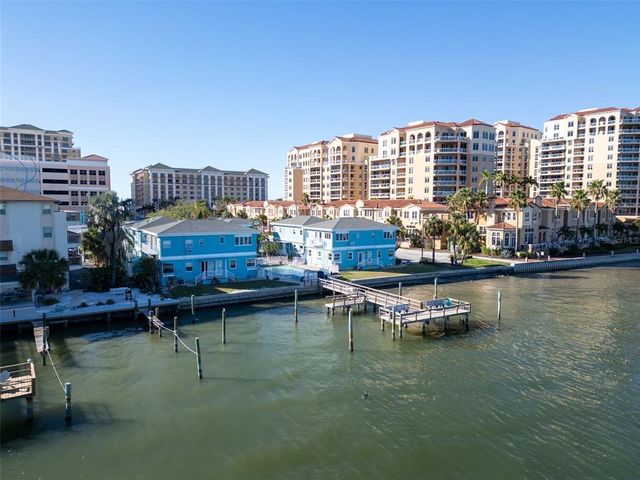 483 E SHORE DRIVE D3, Clearwater Beach, FL 33767