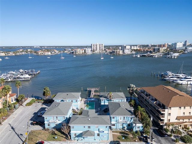 483 E SHORE DRIVE D3, Clearwater Beach, FL 33767