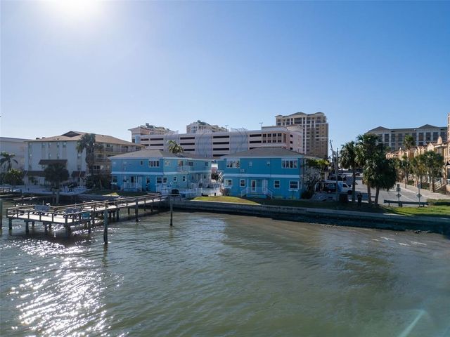 483 E SHORE DRIVE D3, Clearwater Beach, FL 33767