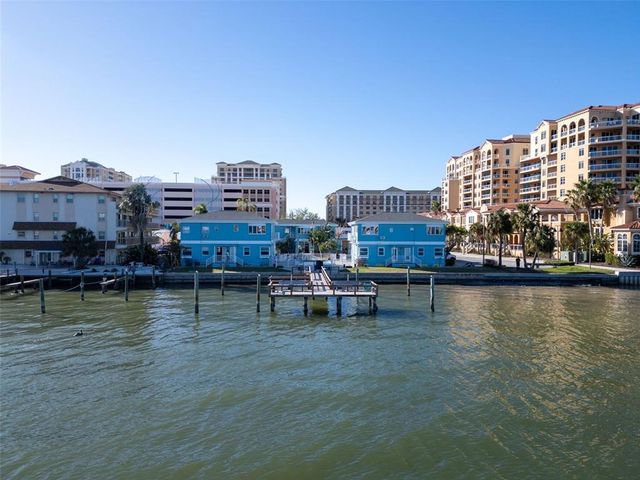 483 E SHORE DRIVE D3, Clearwater Beach, FL 33767