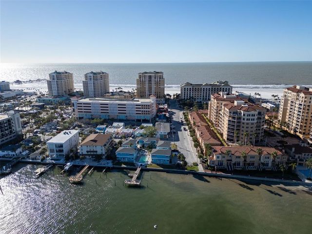483 E SHORE DRIVE D3, Clearwater Beach, FL 33767