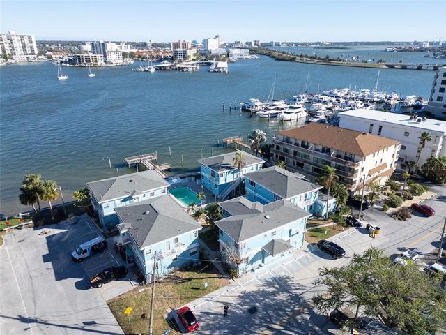 483 E SHORE DRIVE D3, Clearwater Beach, FL 33767
