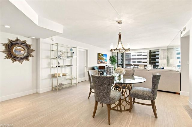4001 Gulf Shore BLVD N 904, Naples, FL 34103