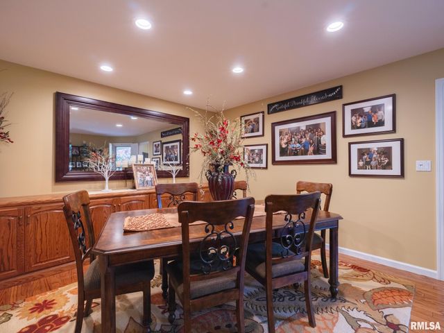 3 VALLEY HIGH Estates, Pekin, IL 61554